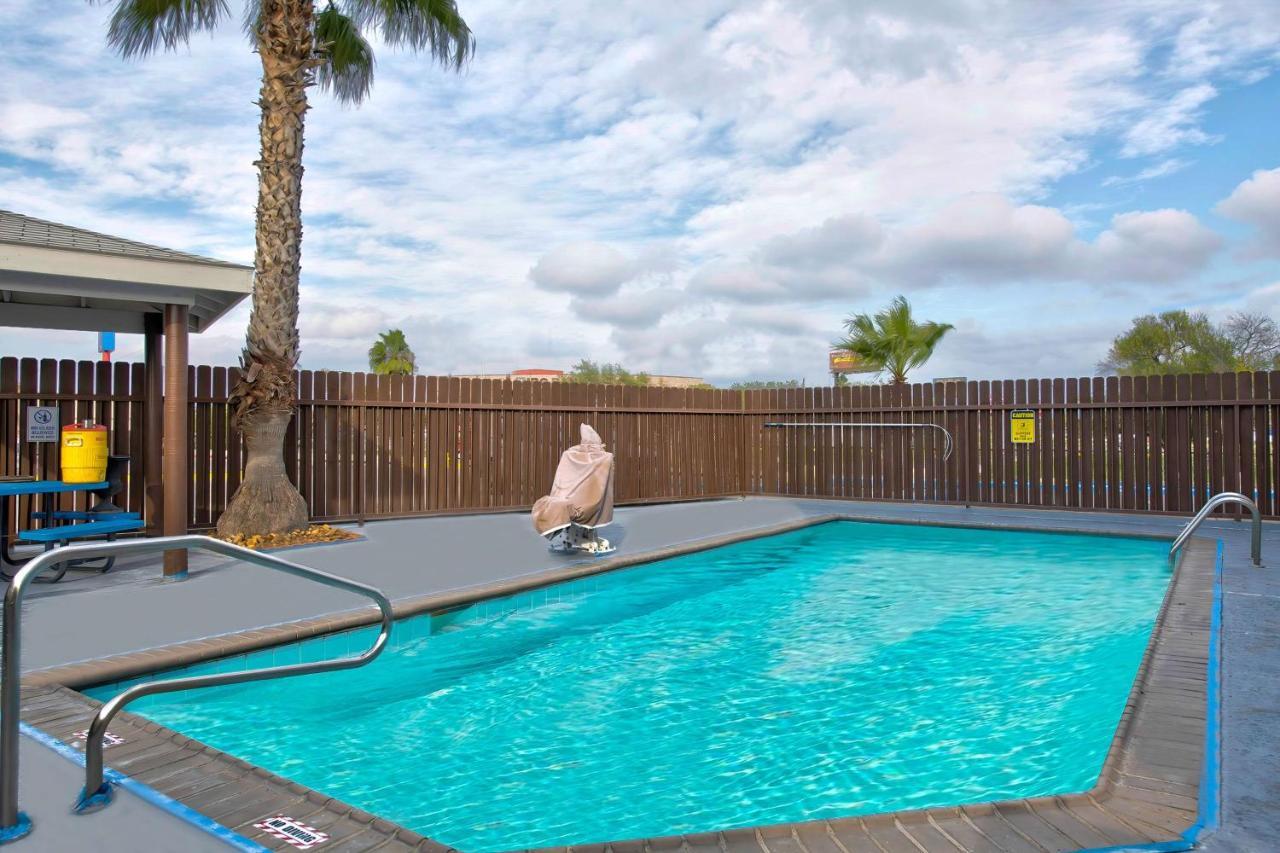 Motel 6-Eagle Pass, Tx - Lakeside Exterior foto