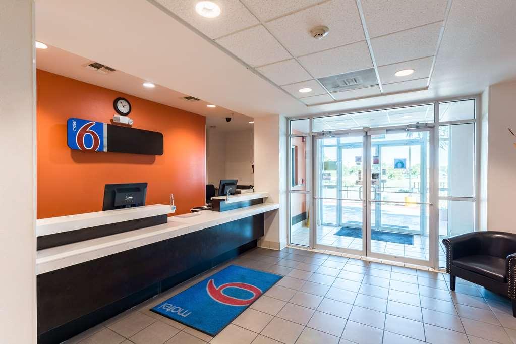 Motel 6-Eagle Pass, Tx - Lakeside Interior foto